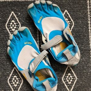 Womens Vibram FiveFinger Shoes